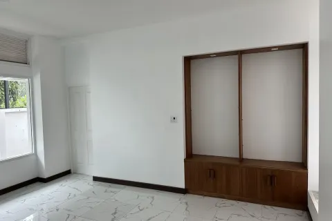 Дом в Сан-Сая, Таиланд с 4 спальнями № 155162 - фото 11