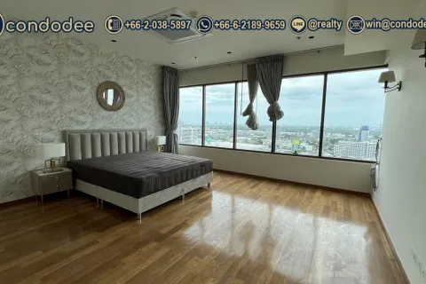 Condo in Khlong Toei, Bangkok, Thailand, 3 bedrooms № 201208 - photo 13