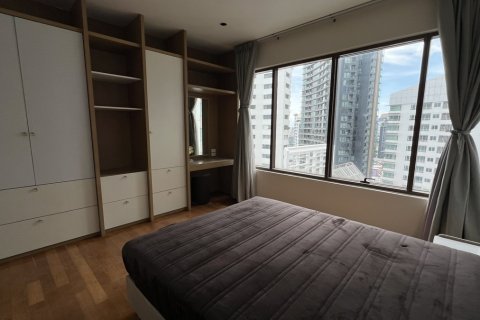 Condo in Khlong Toei, Bangkok, Thailand, 3 bedrooms № 201208 - photo 5