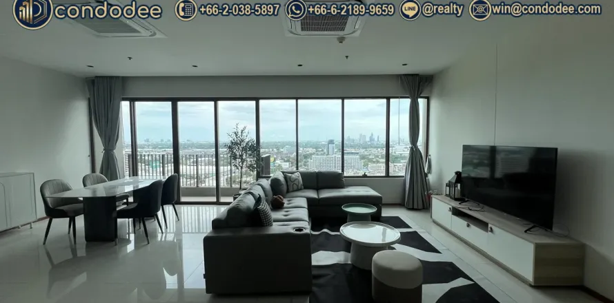 Condo in Khlong Toei, Bangkok, Thailand, 3 bedrooms № 201208