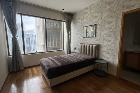 Condo in Khlong Toei, Bangkok, Thailand, 3 bedrooms № 201208 - photo 6