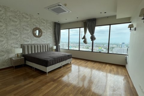 Condo in Khlong Toei, Bangkok, Thailand, 3 bedrooms № 201208 - photo 14
