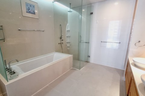 Condo à Khlong Toei, Bangkok, Thaïlande, 4 chambres № 201207 - photo 14