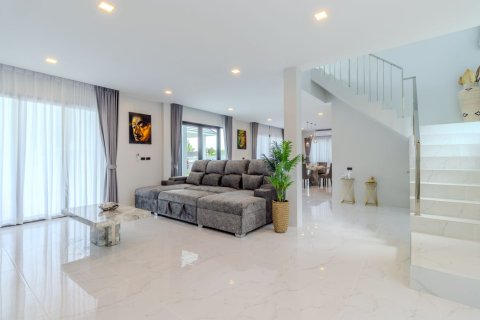 Villa in Phuket, Thailand 4 bedrooms № 153224 - photo 14