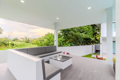 Villa in Phuket, Thailand 4 bedrooms № 153224 - photo 12