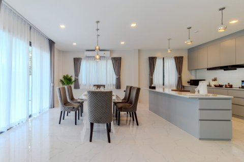 Villa in Phuket, Thailand 4 bedrooms № 153224 - photo 24