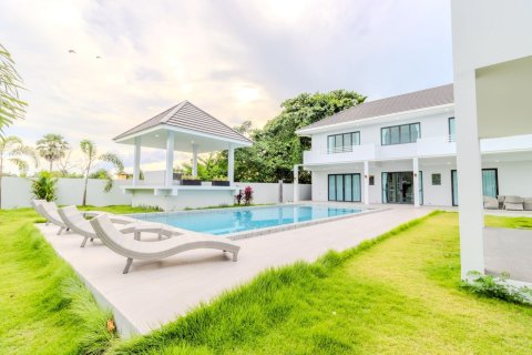 Villa in Phuket, Thailand 4 bedrooms № 153224 - photo 7