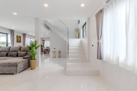 Villa in Phuket, Thailand 4 bedrooms № 153224 - photo 20