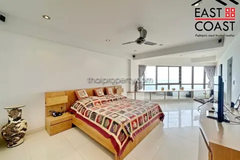Condominio de 3 dormitorios en Jomtien Beach, Pattaya, Tailandia № 212385 - foto 19