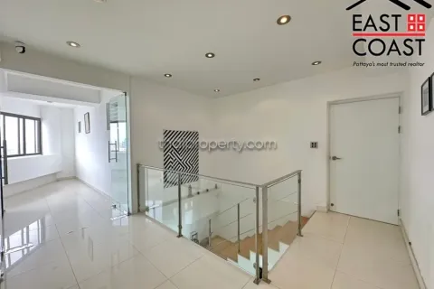 Condominio de 3 dormitorios en Jomtien Beach, Pattaya, Tailandia № 212385 - foto 14