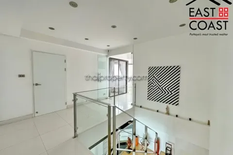 Condominio de 3 dormitorios en Jomtien Beach, Pattaya, Tailandia № 212385 - foto 15