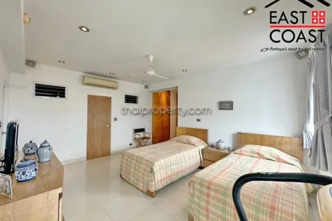Condominio de 3 dormitorios en Jomtien Beach, Pattaya, Tailandia № 212385 - foto 30