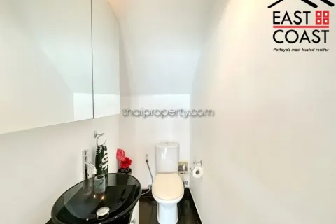 Condominio de 3 dormitorios en Jomtien Beach, Pattaya, Tailandia № 212385 - foto 11