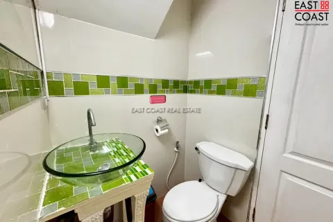Casa de 5 dormitorios en Pattaya, Tailandia № 212382 - foto 11