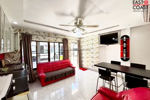 Casa de 5 dormitorios en Pattaya, Tailandia № 212382 - foto 3