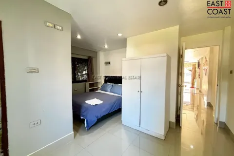 Casa de 5 dormitorios en Pattaya, Tailandia № 212382 - foto 7
