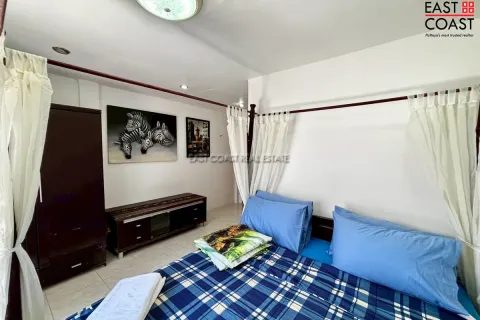Casa de 5 dormitorios en Pattaya, Tailandia № 212382 - foto 13