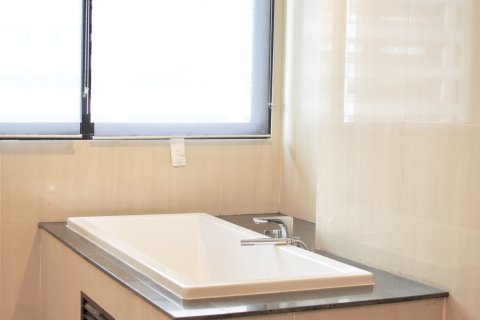 Condo in Pattaya, Thailand, 2 bedrooms № 158930 - photo 16