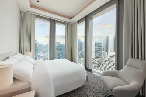Condo à Bang Rak, Bangkok, Thaïlande, 3 chambres  № 164216