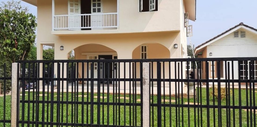 House in San Sai, Thailand 3 bedrooms № 164215