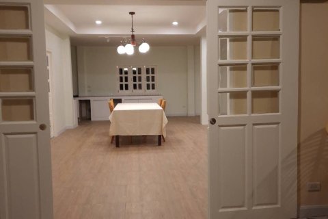 House in San Sai, Thailand 3 bedrooms № 164215 - photo 7