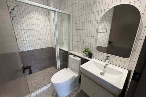 Condo à Bang Khen, Bangkok, Thaïlande, 2 chambres  № 173216 - photo 14