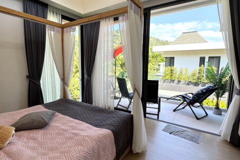 Villa in Phuket, Thailand 3 bedrooms № 173215 - photo 19