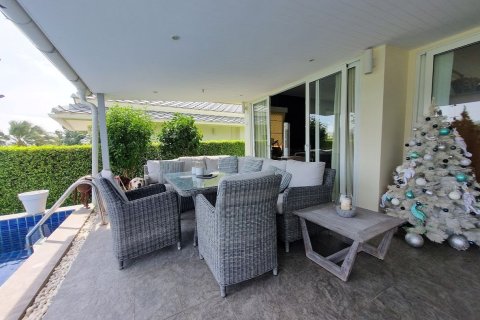 Villa in Hua Hin, Thailand 3 bedrooms № 163553 - photo 6