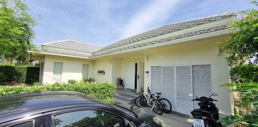 Villa in Hua Hin, Thailand 3 bedrooms № 163553