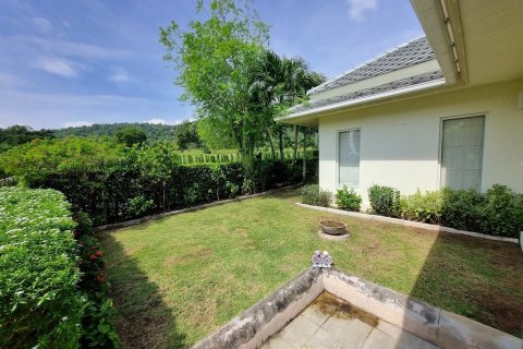 Villa in Hua Hin, Thailand 3 bedrooms № 163553 - photo 2