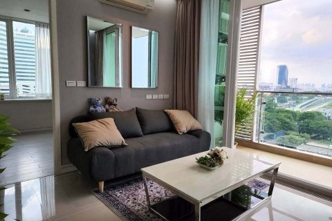 Condo in Huai Khwang, Bangkok, Thailand, 2 bedrooms № 163557