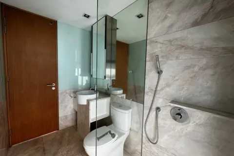 Condo in Sathon, Bangkok, Thailand, 2 bedrooms  № 161379 - photo 18