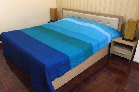 Studio in the Condo in Khlong Toei, Bangkok, Thailand  № 161382 - photo 3