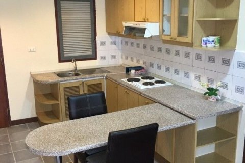 Studio in the Condo in Khlong Toei, Bangkok, Thailand  № 161382 - photo 4