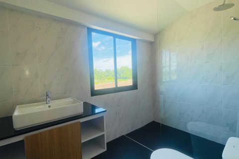 Villa in Phuket, Thailand 3 bedrooms № 169156 - photo 14