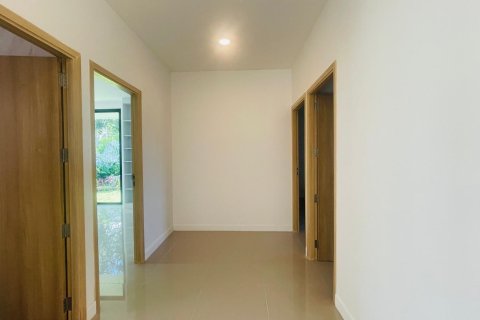 Villa in Phuket, Thailand 3 bedrooms № 169156 - photo 10