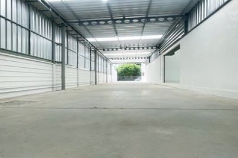 Warehouse in Samut Sakhon, Thailand № 169153 - photo 10