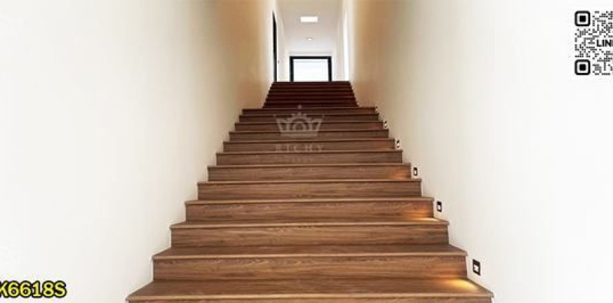 Warehouse in Samut Sakhon, Thailand № 169153