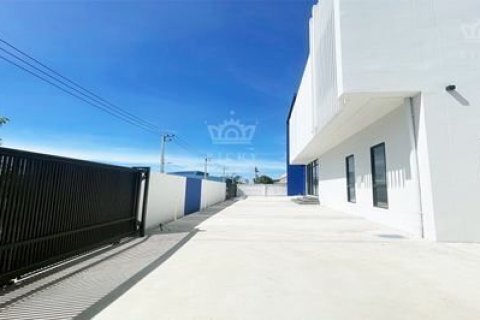 Warehouse in Samut Sakhon, Thailand № 169153 - photo 7