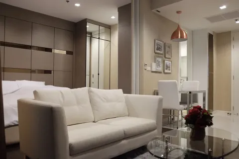 Студия в кондо в Сатхоне, Бангкок, Таиланд № 153305 - фото 2