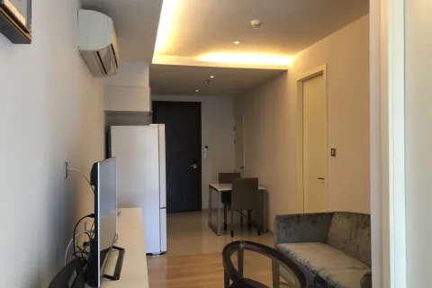 Studio dans le Condo à Watthana, Bangkok, Thaïlande  № 153303 - photo 1