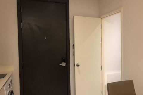 Studio dans le Condo à Watthana, Bangkok, Thaïlande  № 153303 - photo 6