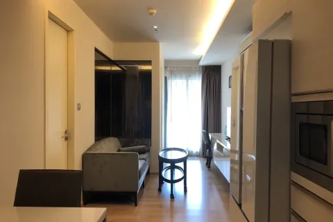 Studio dans le Condo à Watthana, Bangkok, Thaïlande  № 153303 - photo 2