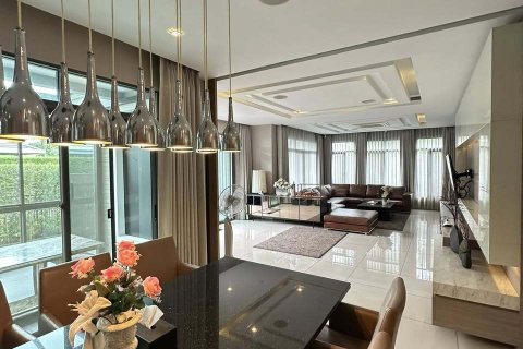 Maison à Suan Luang, Bangkok, Thaïlande 6 chambres № 153307 - photo 5