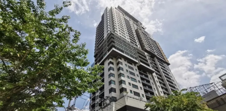 Condo in Watthana, Bangkok, Thailand, 3 bedrooms  № 176467