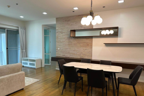 Condo in Watthana, Bangkok, Thailand, 3 bedrooms  № 176471 - photo 2