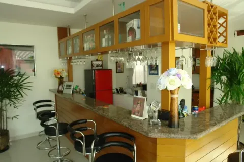 Casa de 4 dormitorios en Pattaya, Tailandia № 213137 - foto 10