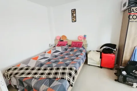 Condominio de 2 dormitorios en Jomtien Beach, Pattaya, Tailandia № 213140 - foto 7