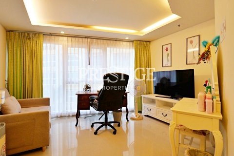 Condo in Pattaya, Thailand, 2 bedrooms № 198662 - photo 11