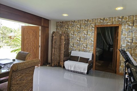 Вилла в Хуа Хине, Таиланд с 4 спальнями  № 151876 - фото 30